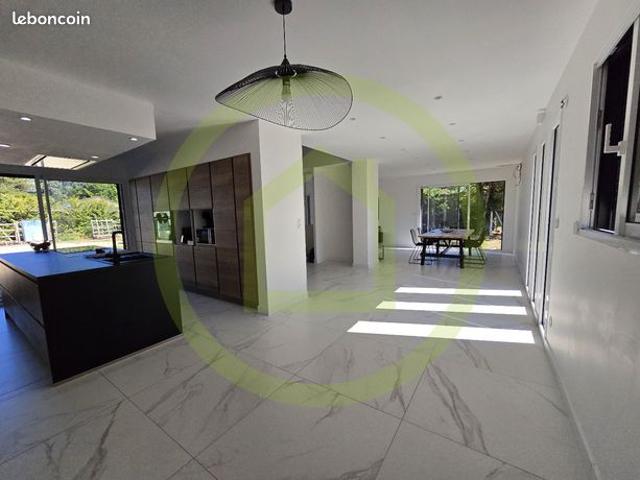 Maison 6 pièces 170 m²