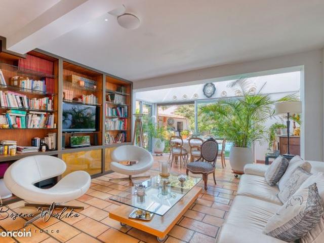 Maison 6 pièces 164 m²