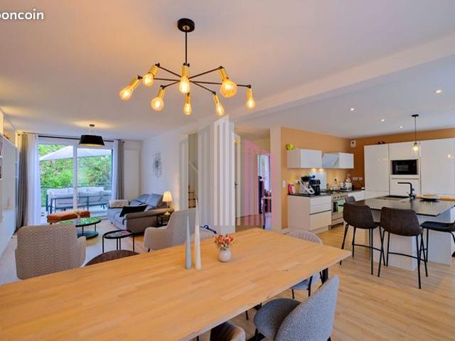 Maison 6 pièces 170 m²