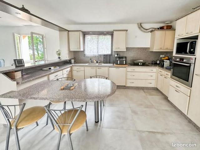 Maison 6 pièces 170 m²
