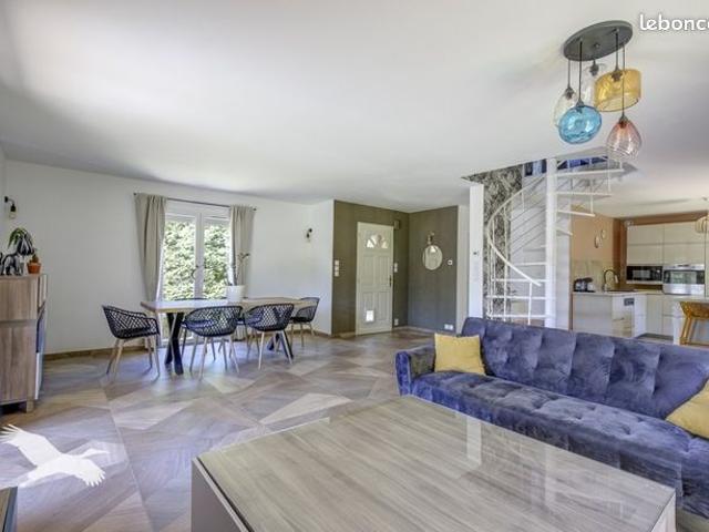 Maison 6 pièces 170 m²