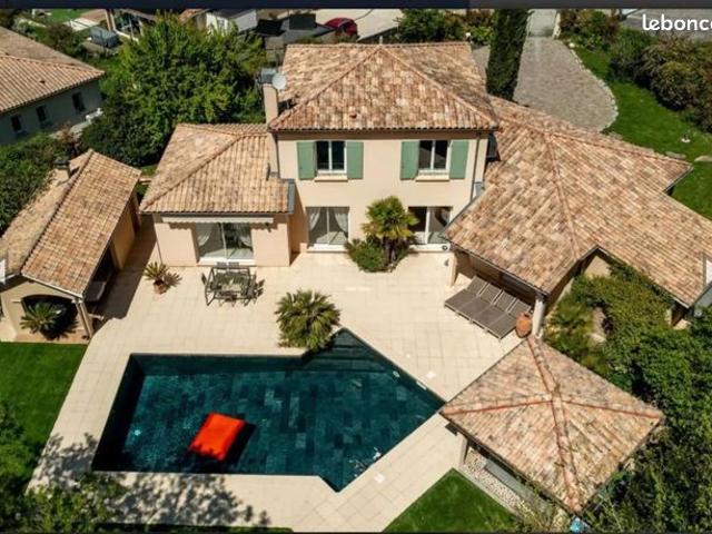 Maison 6 pièces 170 m²