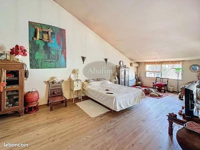 Maison 6 pièces 170 m²