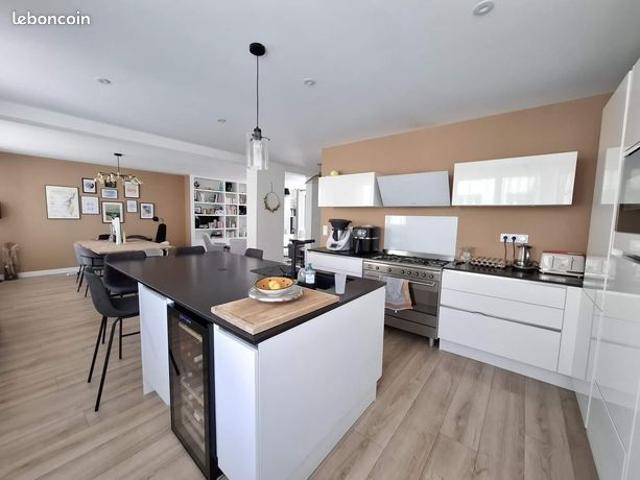 Maison 6 pièces 170 m²