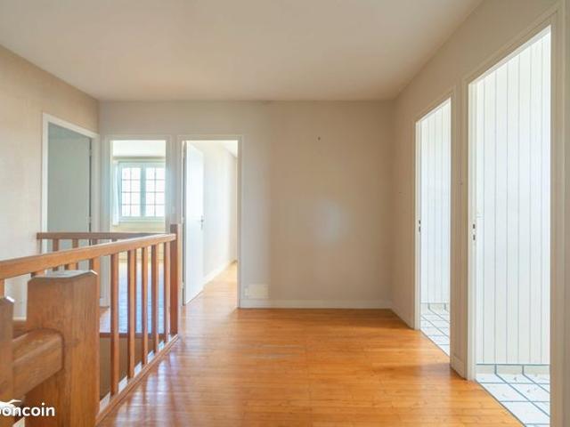 Maison 6 pièces 170 m²