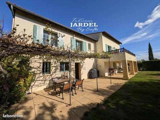 Maison 6 pièces 170 m²