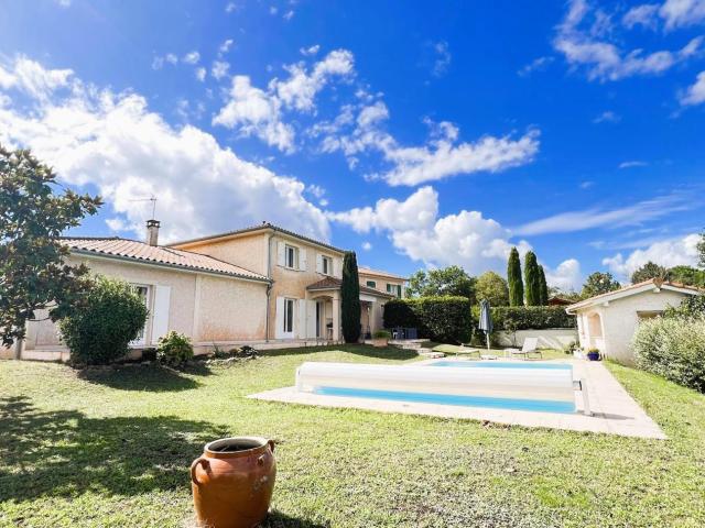 Maison 6 pièces 170 m²