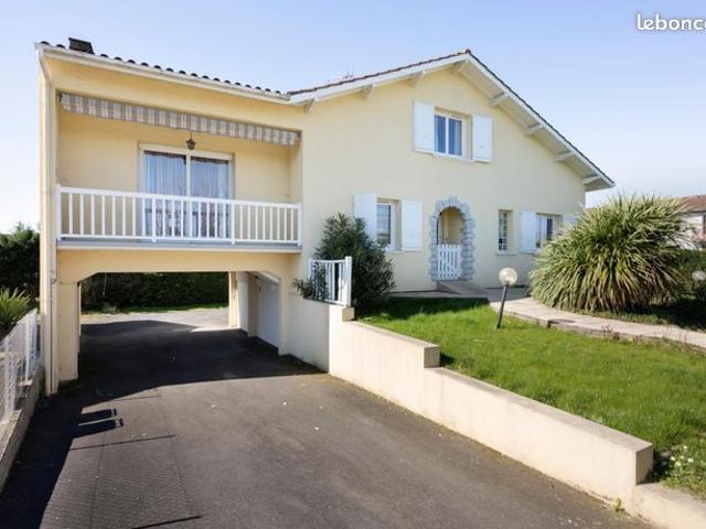 Maison 6 pièces 171 m²