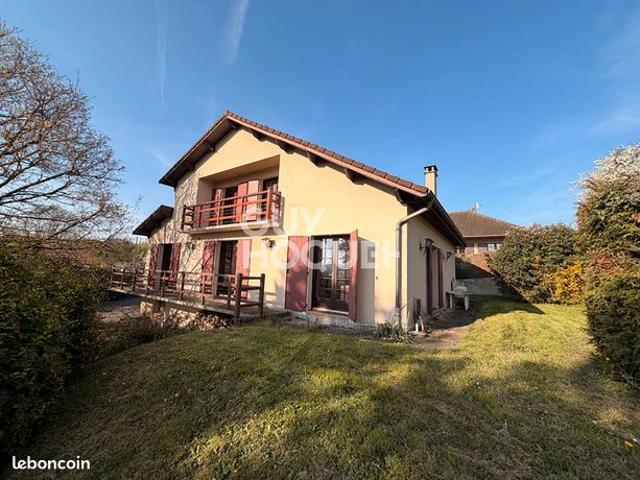 Propriété 6 pièces 171 m²