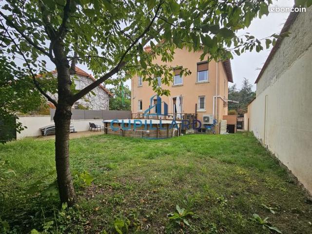 Maison 6 pièces 172 m²