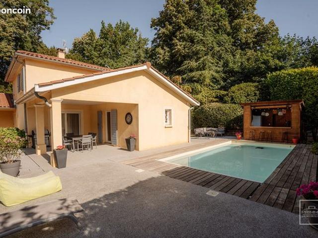 Maison 6 pièces 172 m²