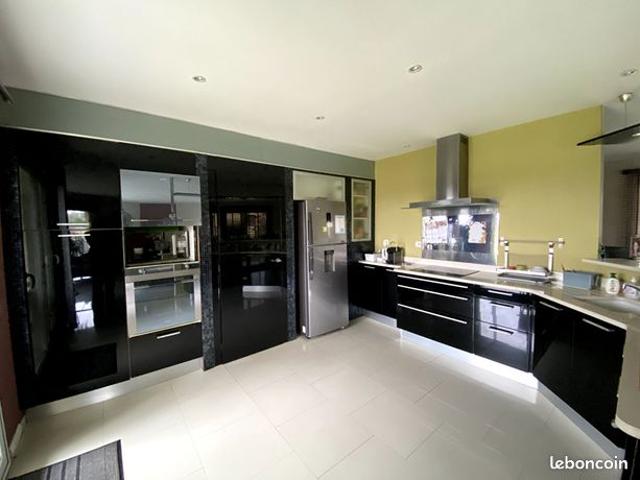 Maison 6 pièces 172 m²