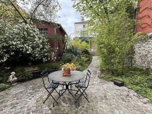 Maison 6 pièces 172 m²