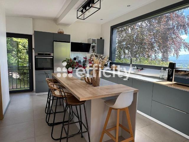 Maison 6 pièces 172 m²