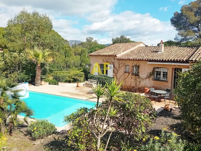 Maison 6 pièces 158 m²