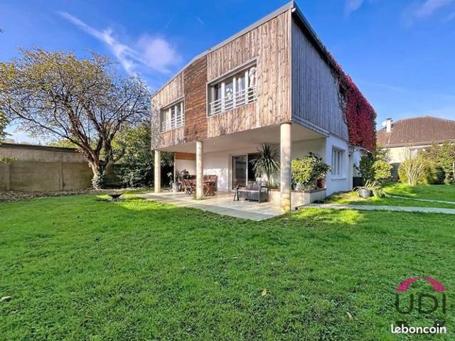 Maison 6 pièces 173 m²