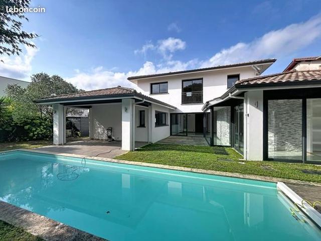 Maison 6 pièces 173 m²