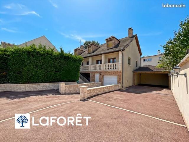 Maison 6 pièces 173 m²