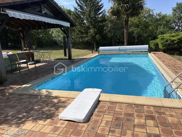 Maison 6 pièces 184 m²