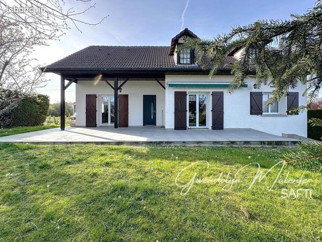 Maison 6 pièces 184 m²