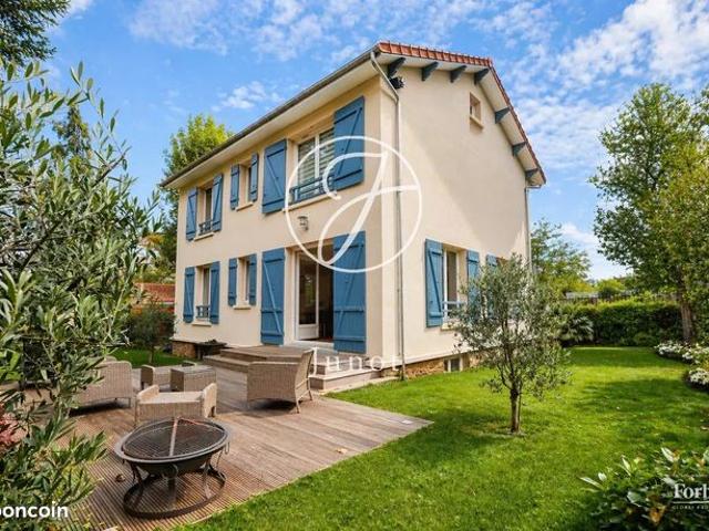 Maison 6 pièces 184 m²
