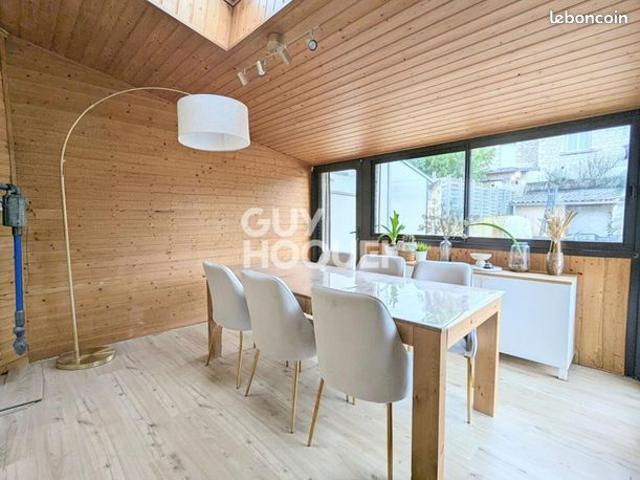 Maison 6 pièces 184 m²
