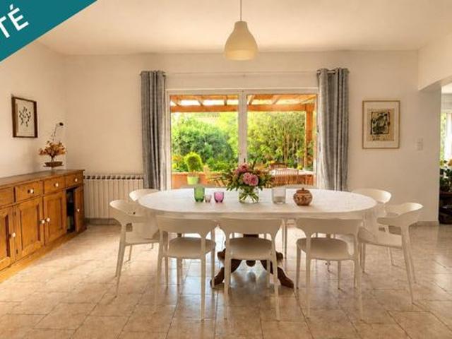 Maison 6 pièces 184 m²