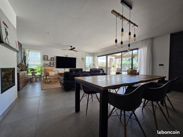 Maison 6 pièces 184 m²
