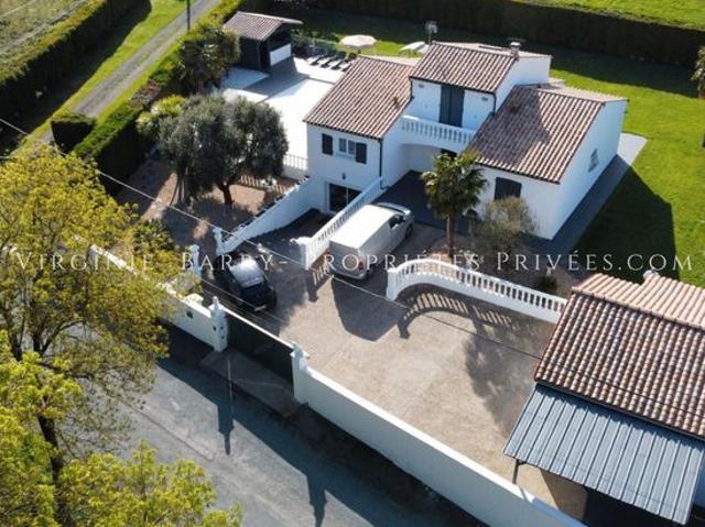 Maison 6 pièces 184 m²
