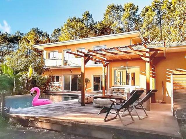 Maison 6 pièces 184 m²