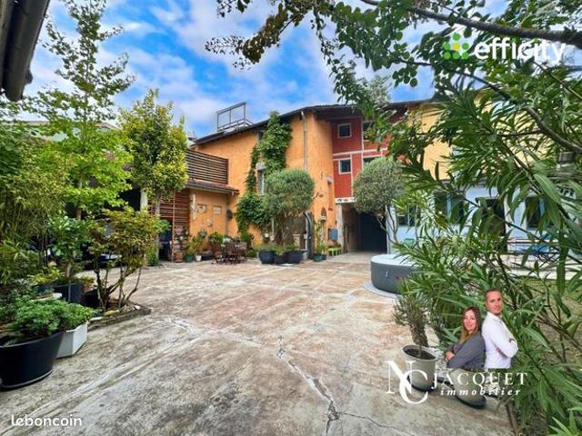 Maison 6 pièces 184 m²