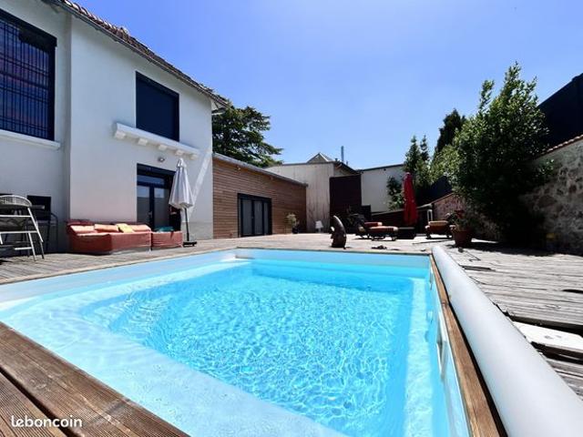 Maison 6 pièces 184 m²