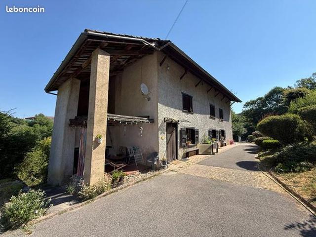 Maison 6 pièces 184 m²