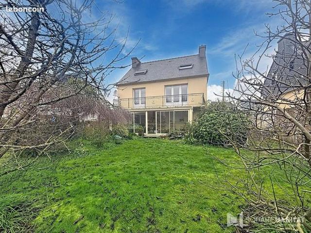 Maison 6 pièces 184 m²