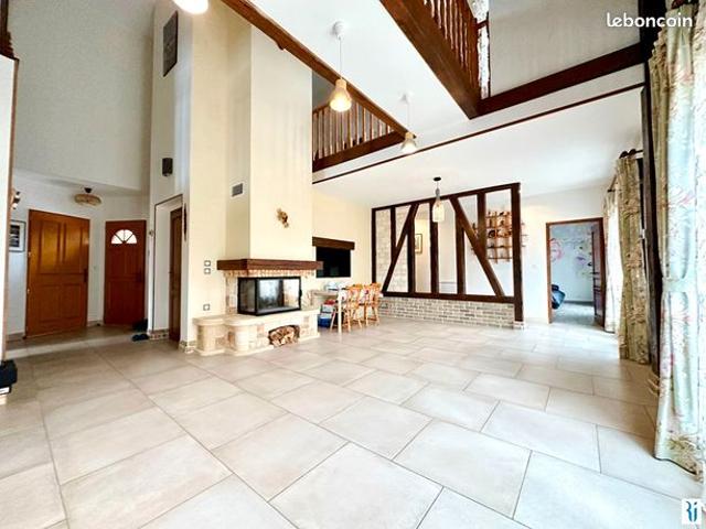 Maison 6 pièces 184 m²