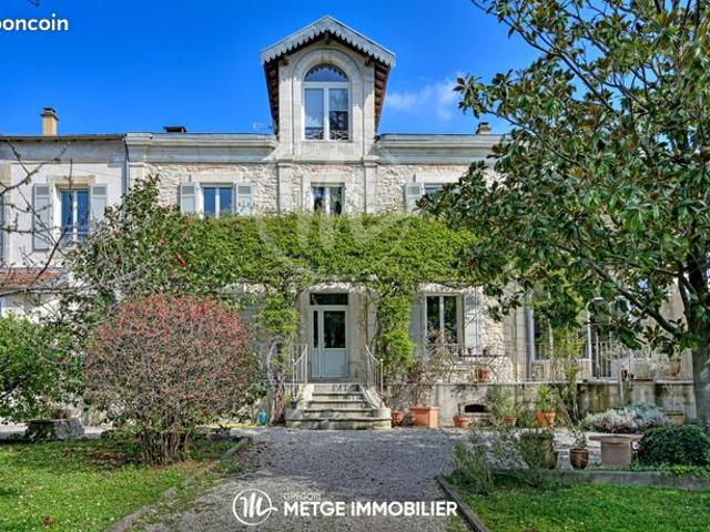 Maison 6 pièces 184 m²