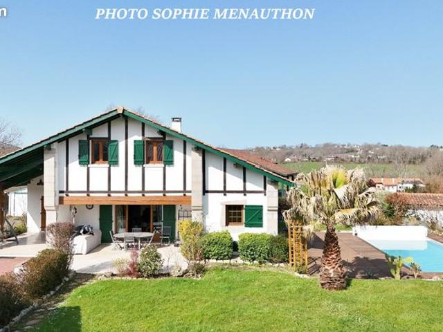 Maison 6 pièces 185 m²