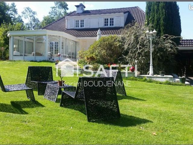 Maison 8 pièces 185 m²