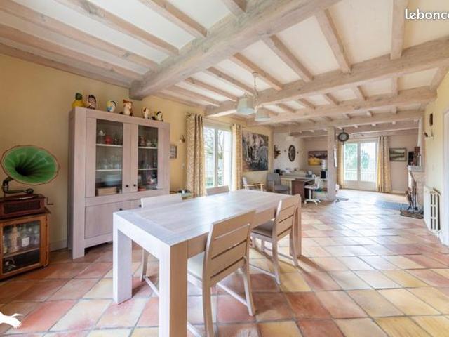Maison 6 pièces 185 m²