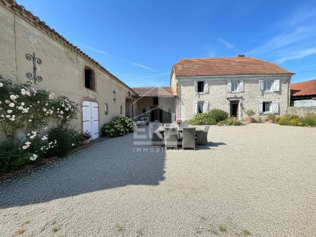 Maison 6 pièces 185 m²