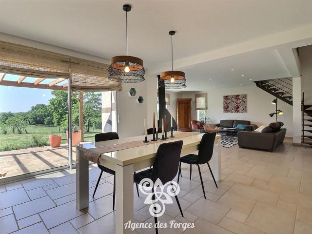Maison 6 pièces 185 m²