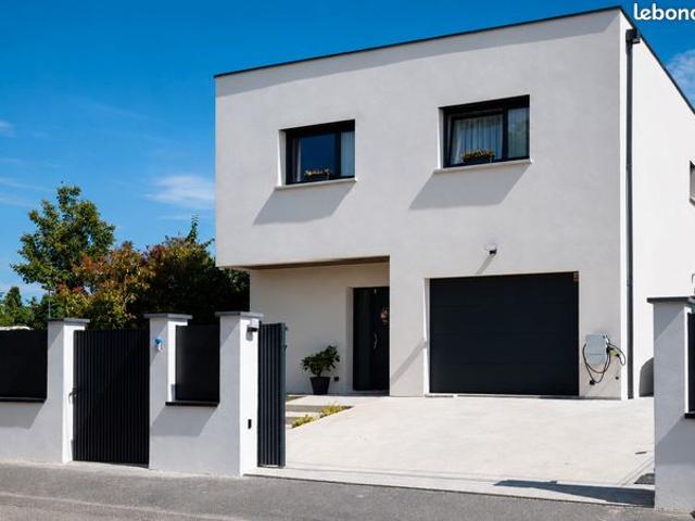 Maison 6 pièces 185 m²