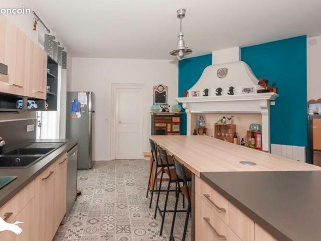 Maison 6 pièces 185 m²