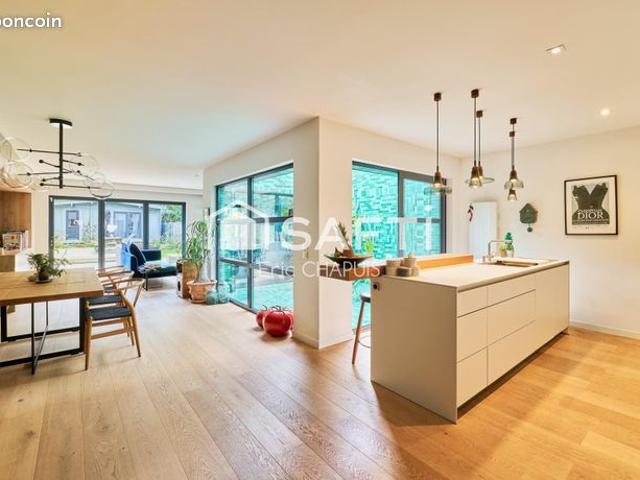 Maison 6 pièces 185 m²