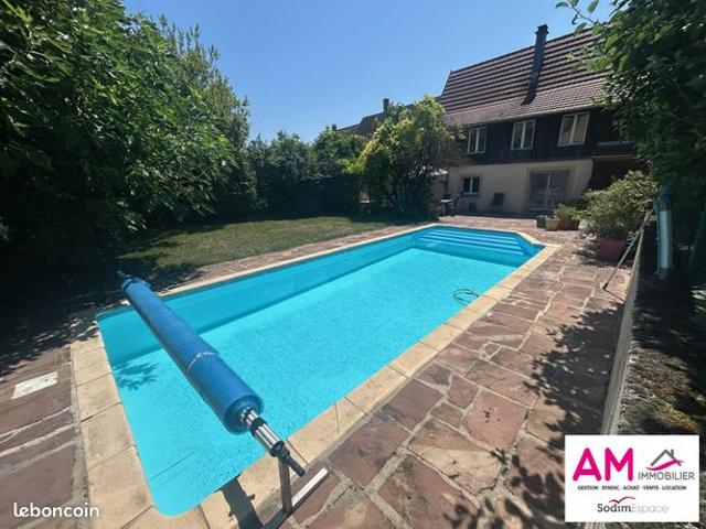 Maison 6 pièces 185 m²