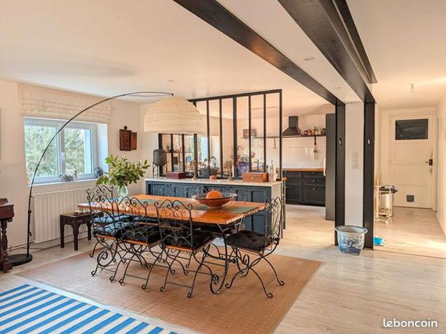 Maison 6 pièces 185 m²