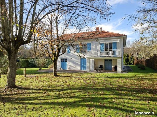 Maison 6 pièces 185 m²