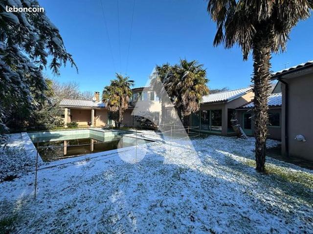 Maison 6 pièces 185 m²