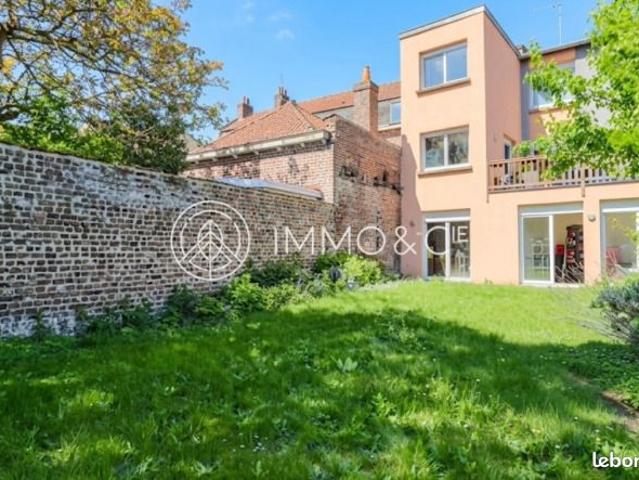 Maison 6 pièces 185 m²