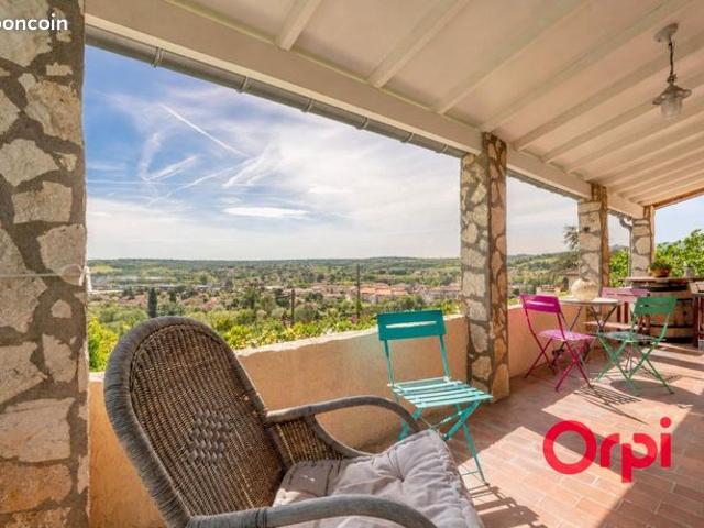 Maison 6 pièces 185 m²